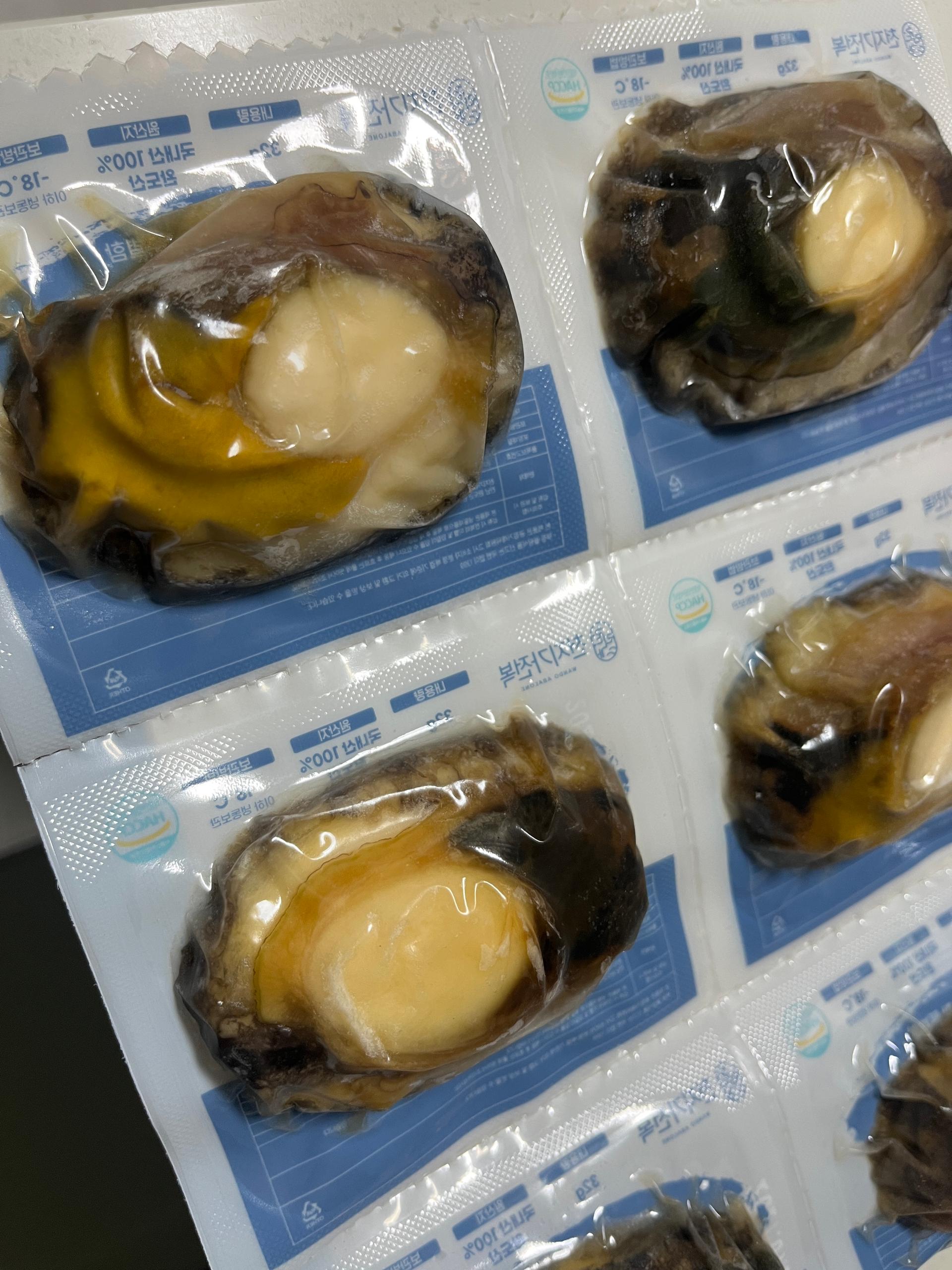 손질전복 12마리 (6마리 x 2팩)