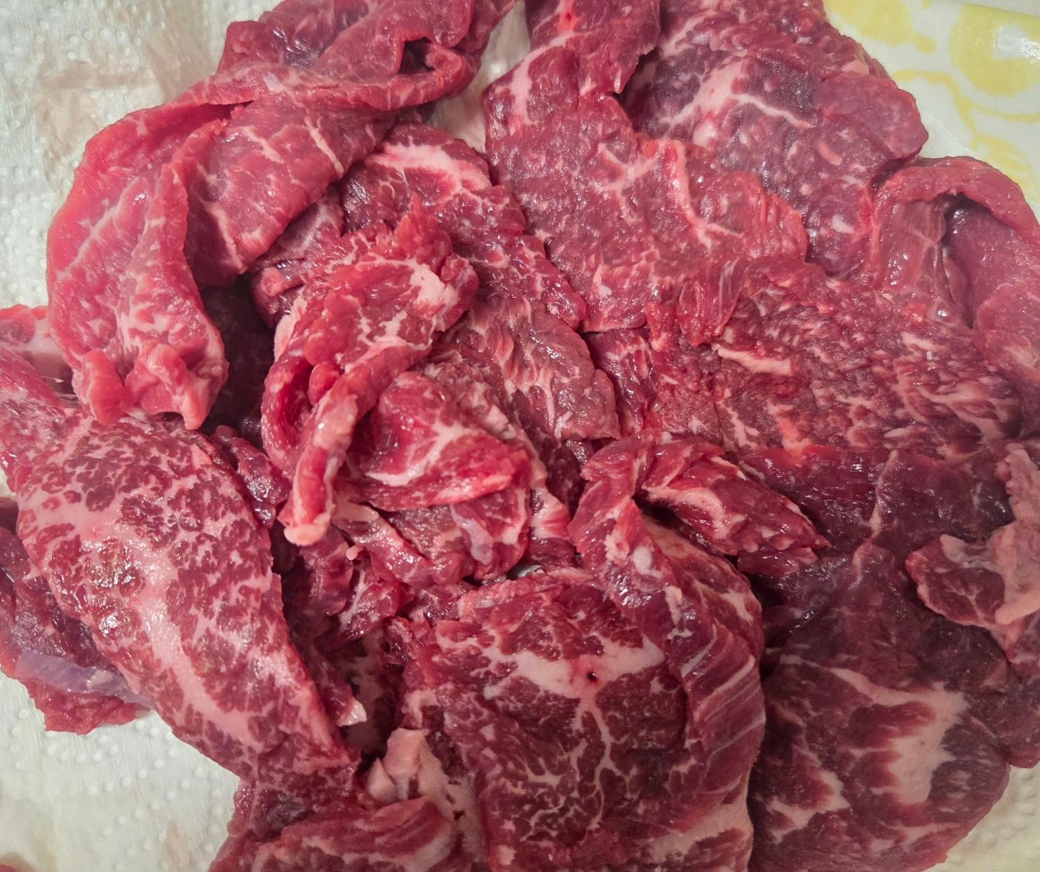 한우 실속구이 400g + 국거리 200g + 곰탕세트 500g*2팩 or 대패삼겹살400g 추가증정