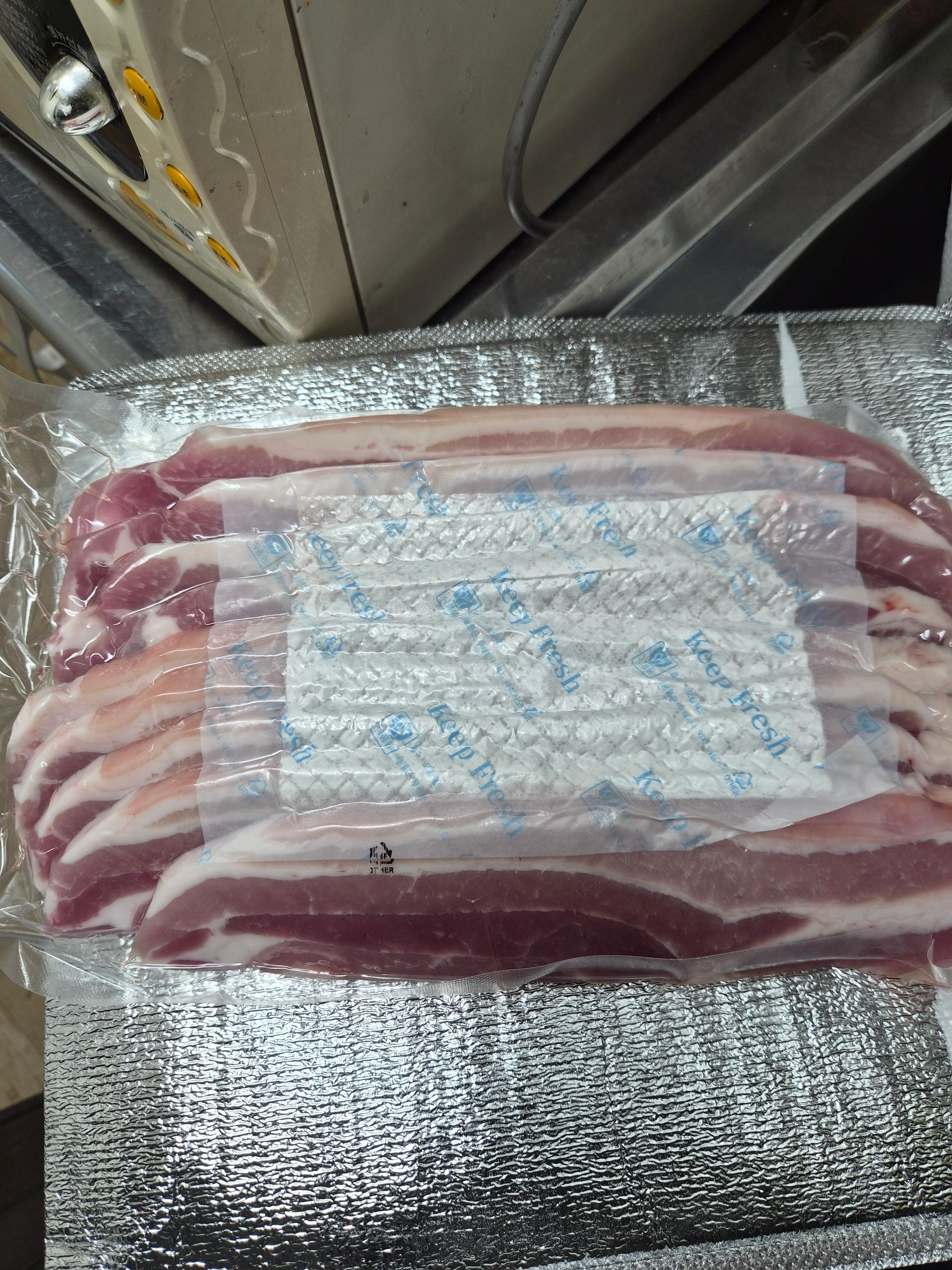 [EVENT] 현대식육식당 프리미엄 돼지고기 1kg (오겹살, 목살, 등갈비 중 선택) + 각 부위별 200g 증량