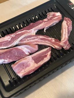 제주양돈농협 삼겹구이용 (500g 2개) + 앞다리 300g 선물 세트-3