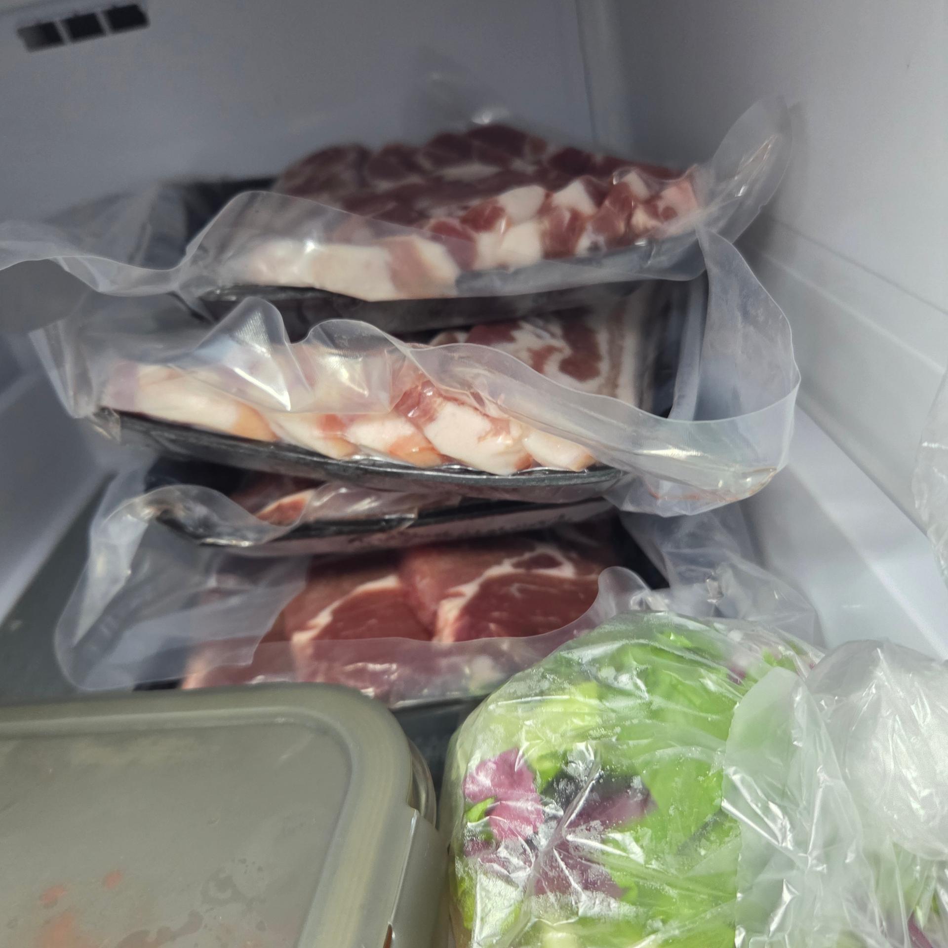 100% 국내산 한돈세트 최대 1.6kg 증정