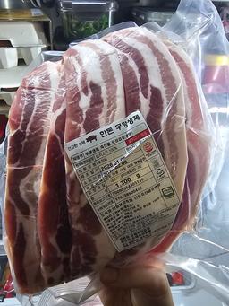 무항생제 한돈 삼겹살 1.3kg(1.1kg+200g추가증정) + 곰탕세트or대패삼겹살400g 추가증정-1
