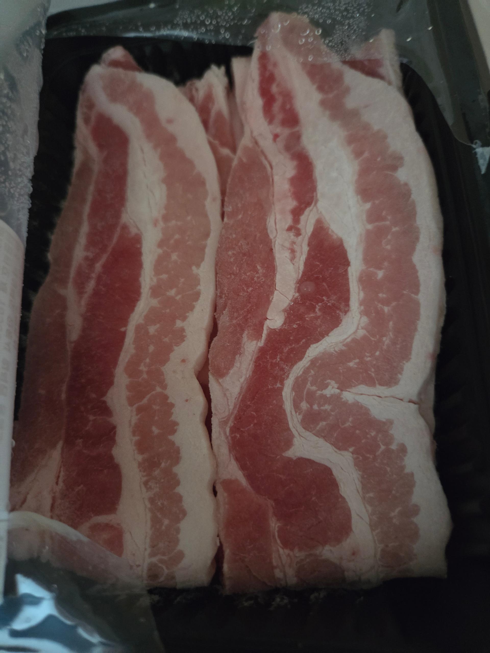 1+ 등급 한우 등심 400g (300g+100g) + 곰탕세트500g*2팩 or  대패삼겹살400g 추가증정