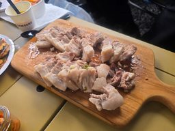 100% 국내산 한돈세트 최대 1.6kg 증정-1